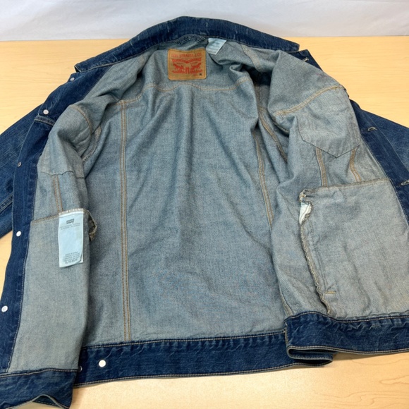 Excellent Condition LEVI'S Button Up denim Trucker Jacket Size: XL - Picture 12 of 16